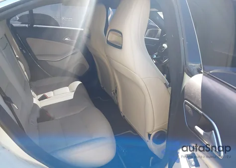 2015 Mercedes-Benz Cla 250 z USA, uszkodzony, nr VIN WDDSJ4EB3FN265083